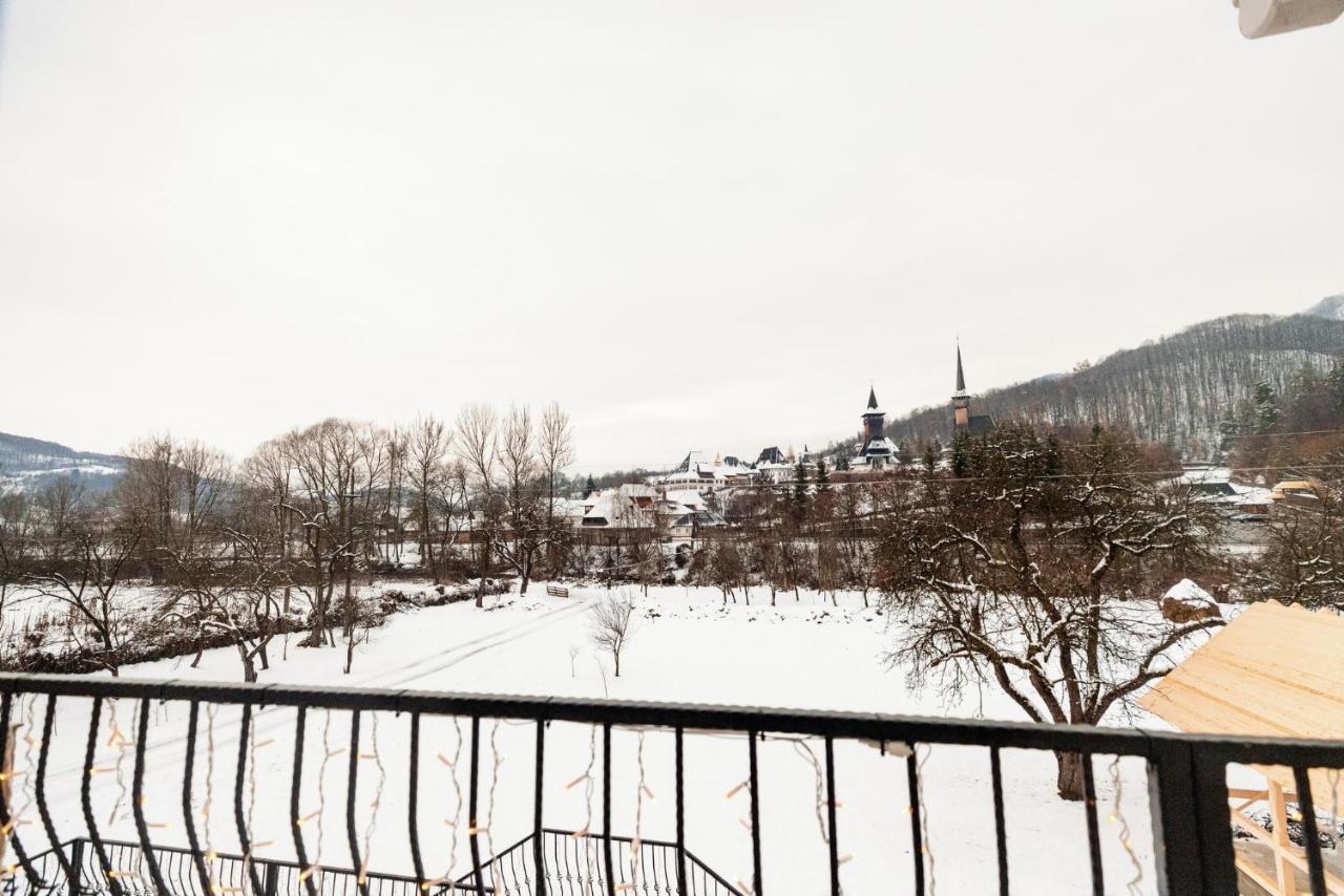 Pensiunea Hai In Maramures Birsana Exterior photo